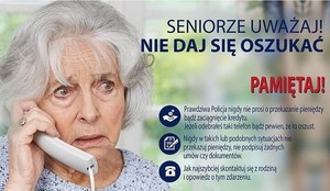 Kobieta seniorka trzyma przy uchu słuchawkę od telefonu. Po prawej stronie wypisane są ostrzeżenia Seniorze nie daj się oszukać