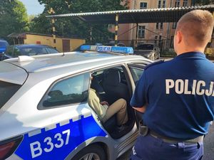 Do aresztu śledczego trafił poszukiwany 50-latek, który został zatrzymany przez policjantów z Posterunku Policji w Prusicach