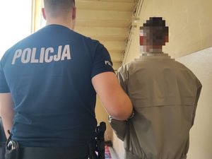 Do Aresztu Śledczego trafił poszukiwany 21-latek zatrzymany przez trzebnickich policjantów