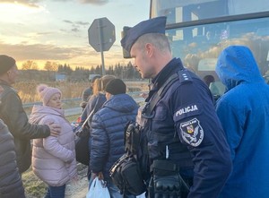 DOLNOŚLĄSCY POLICJANCI DZIAŁAJĄ W STREFIE PRZYGRANICZNEJ, BO POMAGAMY I CHRONIMY