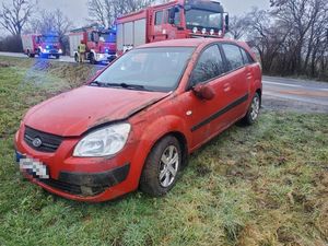 Trzebniccy policjanci apelują, noga z gazu. Uwaga na zmienne warunki atmosferyczne