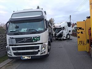 Pojazdy ciężarowe biorące udział w zdarzeniu drogowym