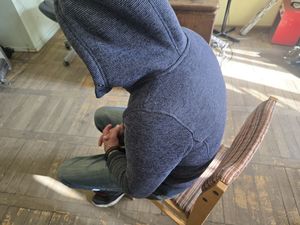 Kierował groźby pozbawienia życia trzymając w ręce niebezpieczne narzędzie. Najbliższe trzy miesiące spędzi w więziennej celi