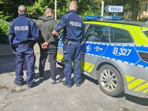 Obiecał policjantom pieniądze w zamian za odstąpienie od czynności, teraz będzie tłumaczył się w sądzie