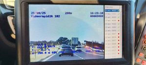 Kierowca BMW przekroczył prędkość o 102 km/h na drodze ekspresowej
