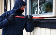 Planujesz wyjazd na święta? Uważaj na włamania!