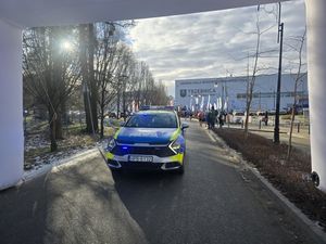 Sportowe emocje i bezpieczna rywalizacja. Trzebniccy policjanci zabezpieczali 41. Uliczny Bieg Sylwestrowy