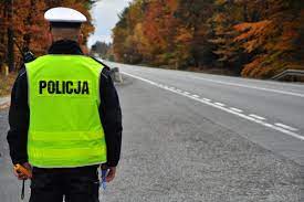 Policja w Trzebnicy apeluje o ostrożność na drogach jesienią